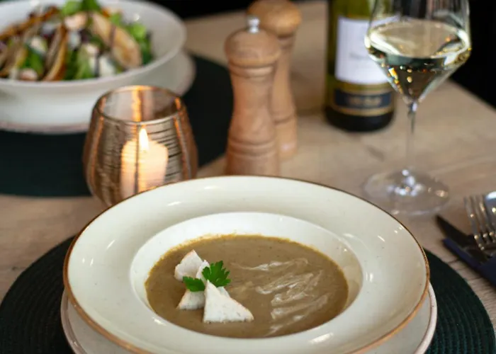 Gosciniec Caro بوزنان